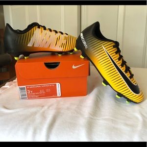 Boys Nike soccer cleats
